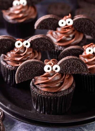 cropped-Halloween-Bat-Cupcakes-on-a-plate-19-Custom.jpg